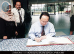 2002-06-26_Tan Sri Bernard Dompok Visit UTP