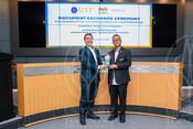 2025-12-10_Majlis Pertukaran Dokumen antara UTP dan Agensi Nuklear Malaysia
