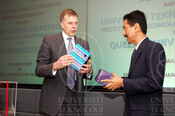 2007-03-16_Signing Ceremony - UTP - Queen's University Belfast