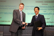 2007-03-16_Signing Ceremony - UTP - Queen's University Belfast